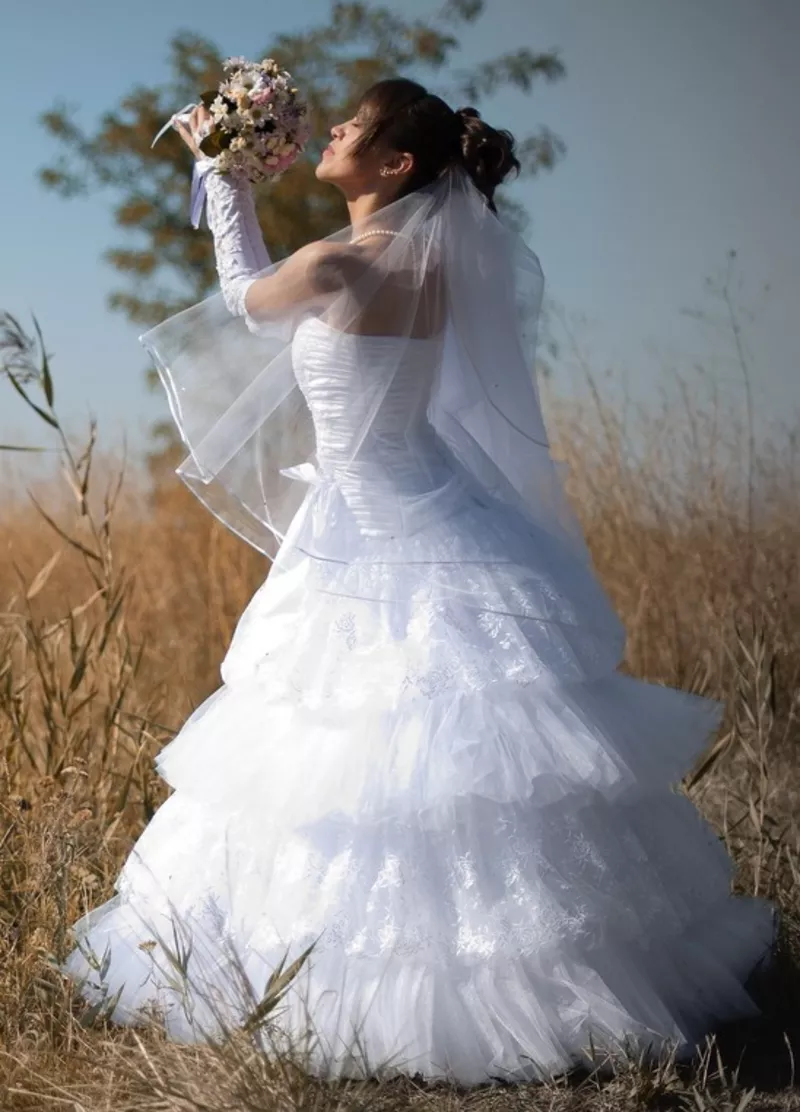 Свадебное платье,  коллекция 2011 года 4