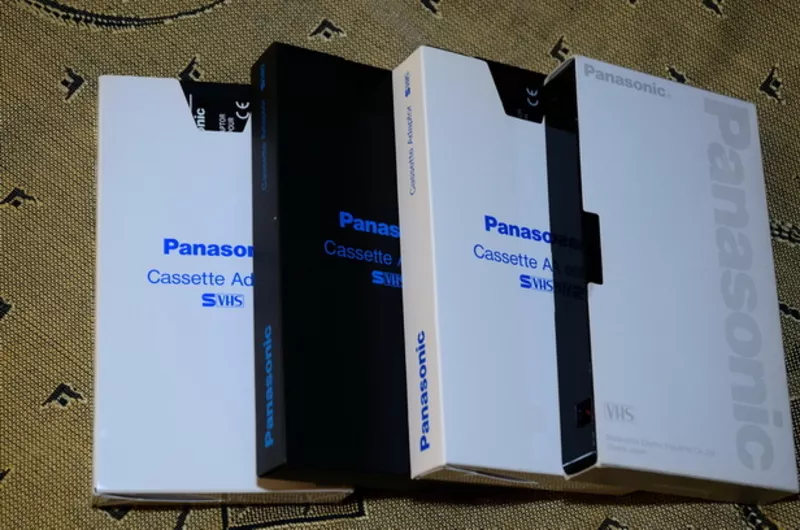 Продаются новые VHS-C кассетные адаптеры Panasonic