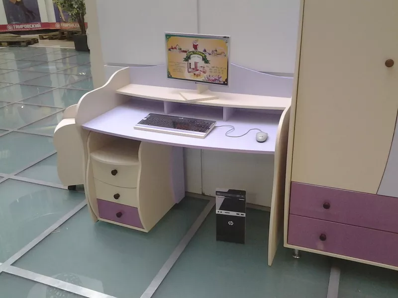 стол компьютерный детский 4