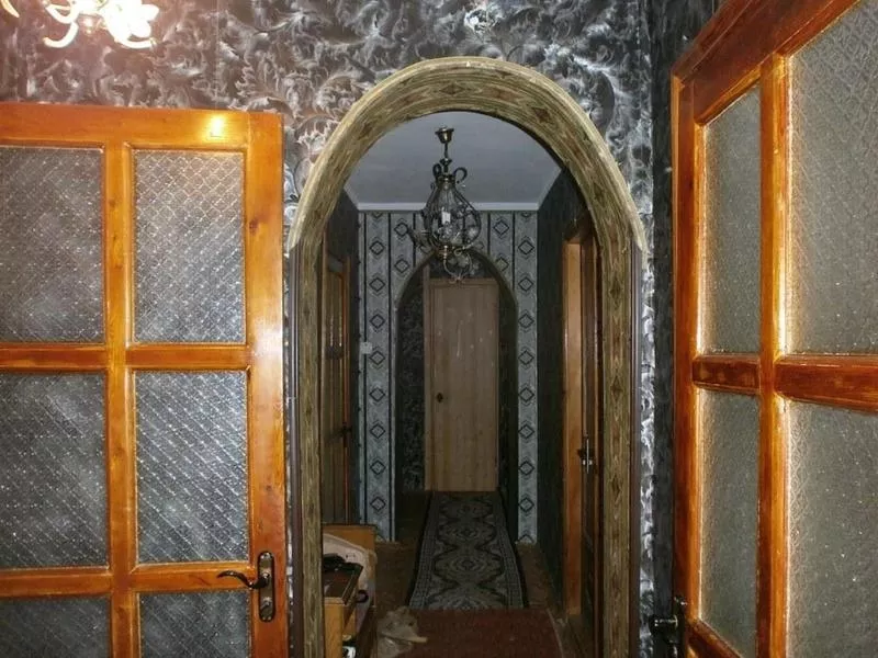 Продаю 3-комнатную квартиру на Комсомольской 4
