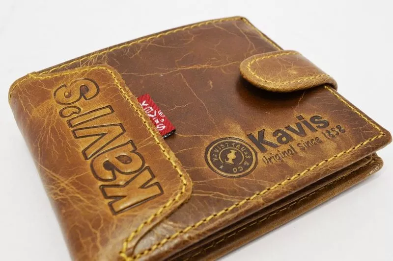 Стильный кожаный мужской кошелёк KAVI'S 
