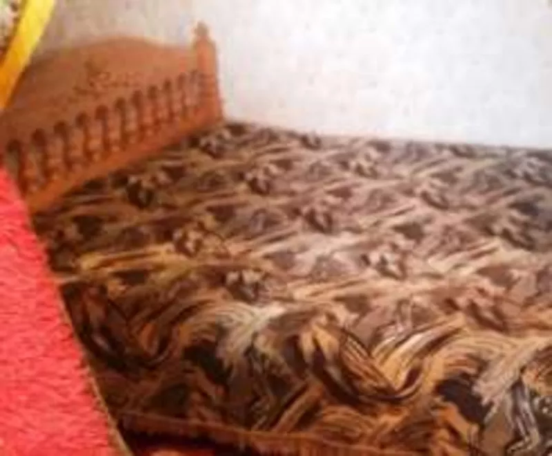 Продам деревянную кровать ручной работы 2