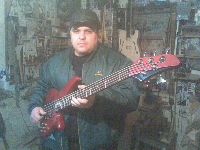 Продам мастеровую бас-гитару Yamaha rbx-375 2