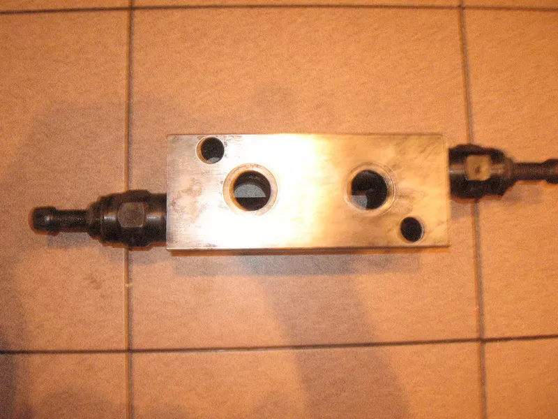 Гидроклапан 520.16.10 А (У 462.817.1) в клапанных коробках.