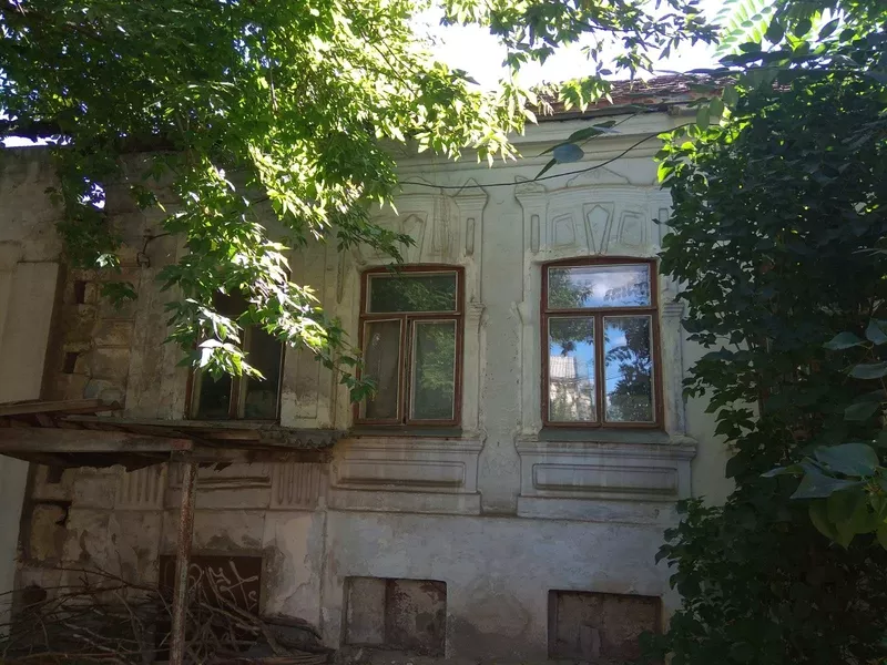 Продам 2 комнатный дом с 3 фасадными окнами в центре Николаева. 3